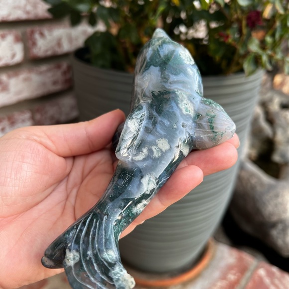 Green Moss Agate Dolphin Carving with Dendritic - Picture 3 of 7